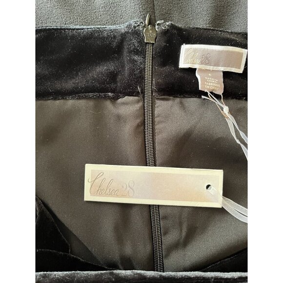 Chelsea28 Women's Bell Sleeve Cold Shoulder Crepe Shift Dress Size 6 - Picture 4 of 12